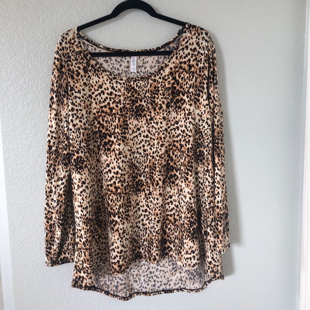 LuLaRoe Lynnae Top